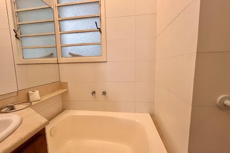 Apartamento à venda com 208m², 3 quartos e 1 vaga Apartamento à venda com 208m², 3 quartos e 1 vagaBanheiro 1