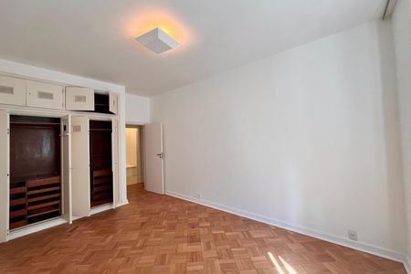Apartamento à venda com 208m², 3 quartos e 1 vaga Apartamento à venda com 208m², 3 quartos e 1 vagaQuarto 2