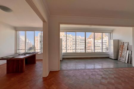 Apartamento à venda com 208m², 3 quartos e 1 vaga Apartamento à venda com 208m², 3 quartos e 1 vagaSala