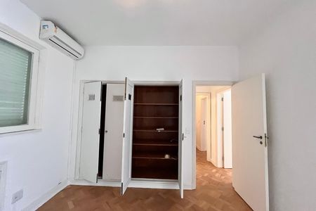 Apartamento à venda com 208m², 3 quartos e 1 vaga Apartamento à venda com 208m², 3 quartos e 1 vagaQuarto 3