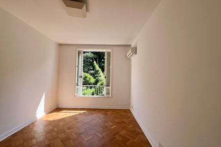 Apartamento à venda com 208m², 3 quartos e 1 vaga Apartamento à venda com 208m², 3 quartos e 1 vagaQuarto 1