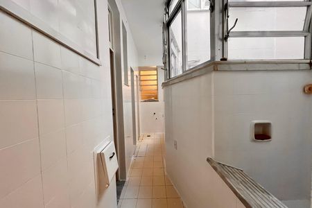 Apartamento à venda com 208m², 3 quartos e 1 vaga Apartamento à venda com 208m², 3 quartos e 1 vagaÁrea de Serviço
