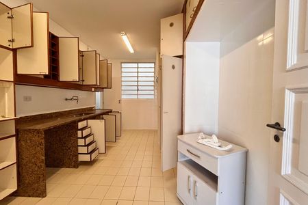 Apartamento à venda com 208m², 3 quartos e 1 vaga Apartamento à venda com 208m², 3 quartos e 1 vagaCozinha