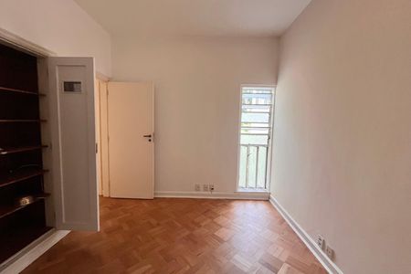 Apartamento à venda com 208m², 3 quartos e 1 vaga Apartamento à venda com 208m², 3 quartos e 1 vagaQuarto 3