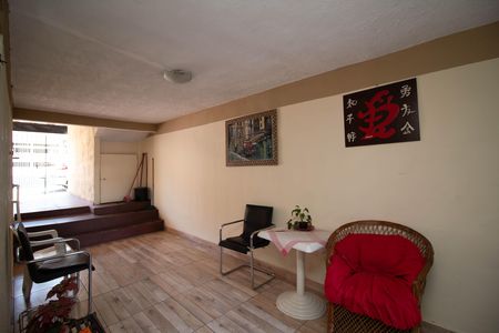Casa à venda com 250m², 1 quarto e 3 vagas Casa à venda com 250m², 1 quarto e 3 vagasÁrea comum