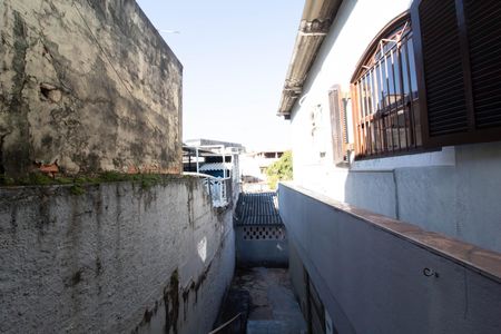 Casa à venda com 250m², 1 quarto e 3 vagas Casa à venda com 250m², 1 quarto e 3 vagasÁrea comum