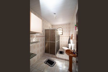 Casa à venda com 250m², 1 quarto e 3 vagas Casa à venda com 250m², 1 quarto e 3 vagasCasa 2 - Banheiro
