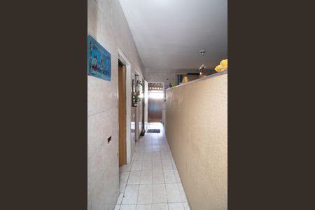 Casa à venda com 250m², 1 quarto e 3 vagas Casa à venda com 250m², 1 quarto e 3 vagasCorredor