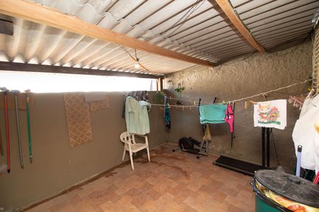Casa à venda com 250m², 1 quarto e 3 vagas Casa à venda com 250m², 1 quarto e 3 vagasÁrea de Serviço