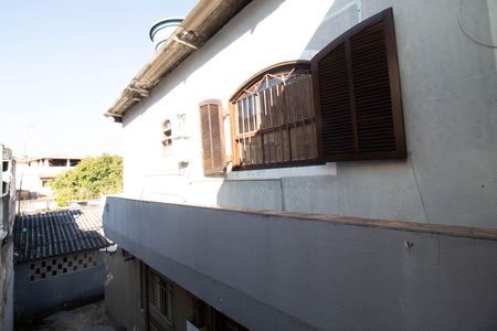 Casa à venda com 250m², 1 quarto e 3 vagas Casa à venda com 250m², 1 quarto e 3 vagasÁrea comum