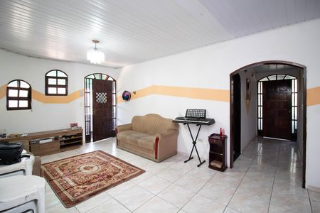 Casa à venda com 250m², 1 quarto e 3 vagas Casa à venda com 250m², 1 quarto e 3 vagasCasa 2 - Sala