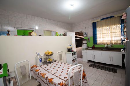 Casa à venda com 250m², 1 quarto e 3 vagas Casa à venda com 250m², 1 quarto e 3 vagasCozinha