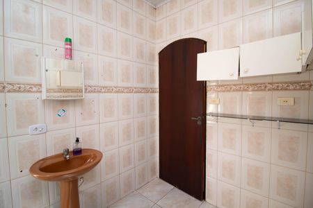 Casa à venda com 250m², 1 quarto e 3 vagas Casa à venda com 250m², 1 quarto e 3 vagasCasa 2 - Banheiro
