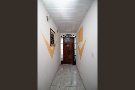 Casa à venda com 250m², 1 quarto e 3 vagas Casa à venda com 250m², 1 quarto e 3 vagasCorredor