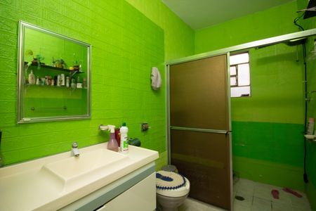 Casa à venda com 250m², 1 quarto e 3 vagas Casa à venda com 250m², 1 quarto e 3 vagasBanheiro Social
