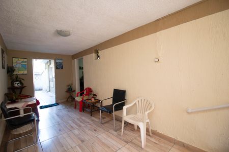 Casa à venda com 250m², 1 quarto e 3 vagas Casa à venda com 250m², 1 quarto e 3 vagasÁrea comum