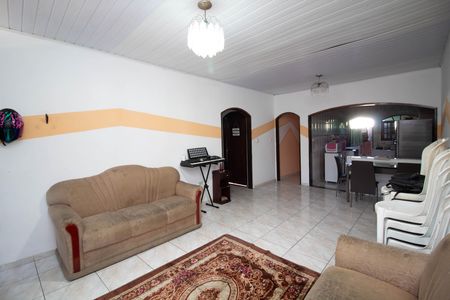 Casa à venda com 250m², 1 quarto e 3 vagas Casa à venda com 250m², 1 quarto e 3 vagasCasa 2 - Sala