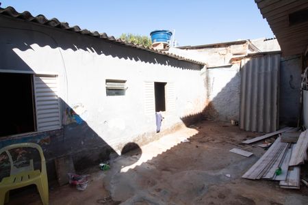 Casa à venda com 250m², 1 quarto e 3 vagas Casa à venda com 250m², 1 quarto e 3 vagasÁrea externa
