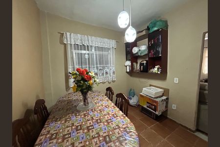 Casa à venda com 80m², 2 quartos e 1 vagaSala de Jantar