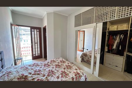 Casa à venda com 150m², 3 quartos e 3 vagas Casa à venda com 150m², 3 quartos e 3 vagasQuarto 2