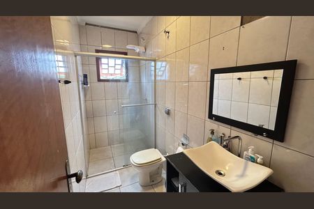 Casa à venda com 150m², 3 quartos e 3 vagas Casa à venda com 150m², 3 quartos e 3 vagasBanheiro 1