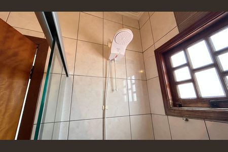Casa à venda com 150m², 3 quartos e 3 vagas Casa à venda com 150m², 3 quartos e 3 vagasBanheiro 2