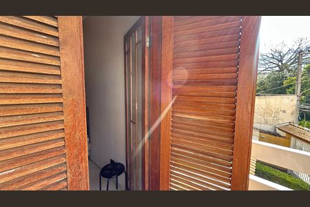 Casa à venda com 150m², 3 quartos e 3 vagas Casa à venda com 150m², 3 quartos e 3 vagasSacada