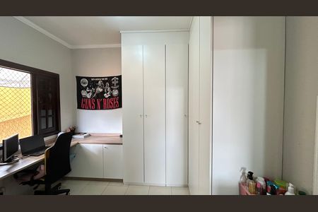 Casa à venda com 150m², 3 quartos e 3 vagas Casa à venda com 150m², 3 quartos e 3 vagasQuarto 3