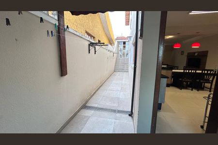 Casa à venda com 150m², 3 quartos e 3 vagas Casa à venda com 150m², 3 quartos e 3 vagasQuintal