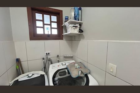 Casa à venda com 150m², 3 quartos e 3 vagas Casa à venda com 150m², 3 quartos e 3 vagasÁrea de Serviço