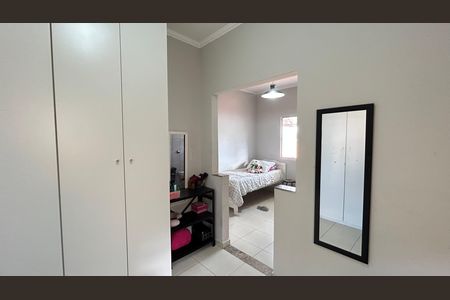 Casa à venda com 150m², 3 quartos e 3 vagas Casa à venda com 150m², 3 quartos e 3 vagasQuarto 3