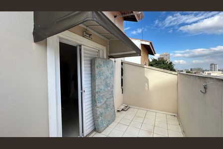 Casa à venda com 150m², 3 quartos e 3 vagas Casa à venda com 150m², 3 quartos e 3 vagasSacada