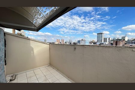 Casa à venda com 150m², 3 quartos e 3 vagas Casa à venda com 150m², 3 quartos e 3 vagasSacada