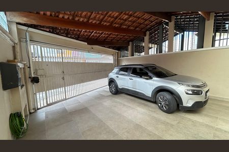Casa à venda com 150m², 3 quartos e 3 vagas Casa à venda com 150m², 3 quartos e 3 vagasGaragem