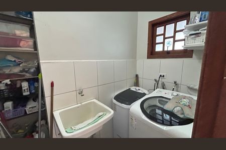 Casa à venda com 150m², 3 quartos e 3 vagas Casa à venda com 150m², 3 quartos e 3 vagasÁrea de Serviço