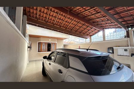 Casa à venda com 150m², 3 quartos e 3 vagas Casa à venda com 150m², 3 quartos e 3 vagasGaragem