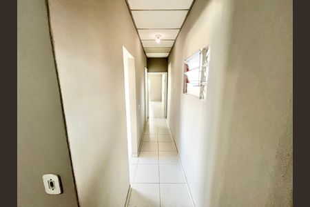 Corredor de casa para alugar com 1 quarto, 55m² em Jardim Santa Cruz (zona Norte), São Paulo
