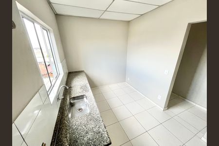 Casa para alugar com 55m², 1 quarto e sem vaga Casa para alugar com 55m², 1 quarto e sem vagaCozinha