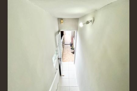 Casa para alugar com 55m², 1 quarto e sem vaga Casa para alugar com 55m², 1 quarto e sem vagaEscada