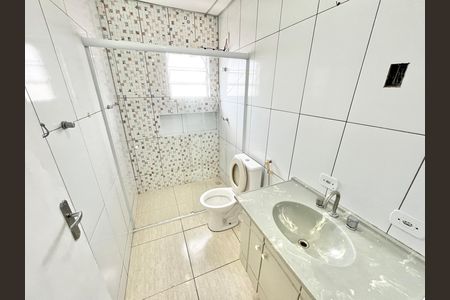 Casa para alugar com 55m², 1 quarto e sem vaga Casa para alugar com 55m², 1 quarto e sem vagaBanheiro