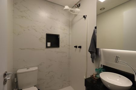 Apartamento à venda com 61m², 2 quartos e 1 vagaBanheiro Social