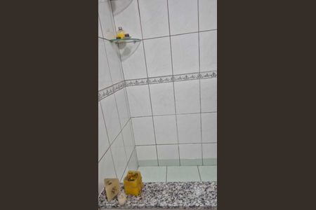 Studio para alugar com 35m², 1 quarto e sem vaga Studio para alugar com 35m², 1 quarto e sem vagaBanheiro