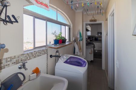 Apartamento à venda com 75m², 2 quartos e 1 vaga Apartamento à venda com 75m², 2 quartos e 1 vagaÁrea de Serviço