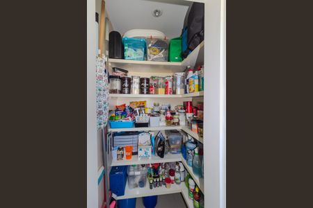 Apartamento à venda com 75m², 2 quartos e 1 vaga Apartamento à venda com 75m², 2 quartos e 1 vagaDespensa