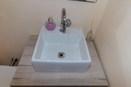 Apartamento à venda com 75m², 2 quartos e 1 vaga Apartamento à venda com 75m², 2 quartos e 1 vagaBanheiro 2