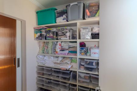 Apartamento à venda com 75m², 2 quartos e 1 vaga Apartamento à venda com 75m², 2 quartos e 1 vagaQuarto de Serviço