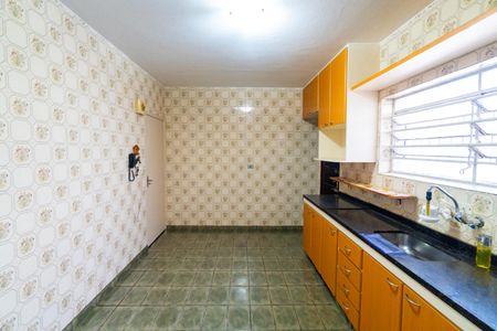 Casa à venda com 169m², 4 quartos e 2 vagas Casa à venda com 169m², 4 quartos e 2 vagasCozinha