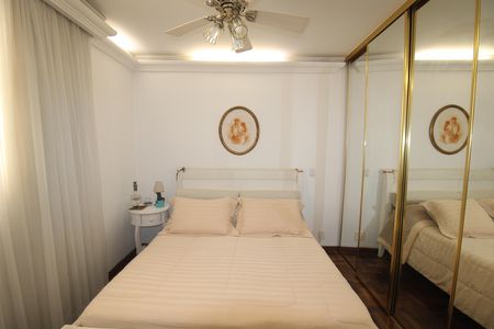 Apartamento à venda com 125m², 3 quartos e 2 vagasQuarto 3