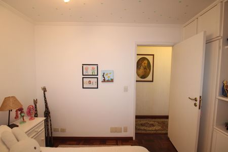 Apartamento à venda com 125m², 3 quartos e 2 vagasQuarto 1