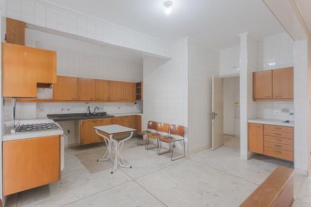 Apartamento à venda com 187m², 2 quartos e 2 vagasCozinha